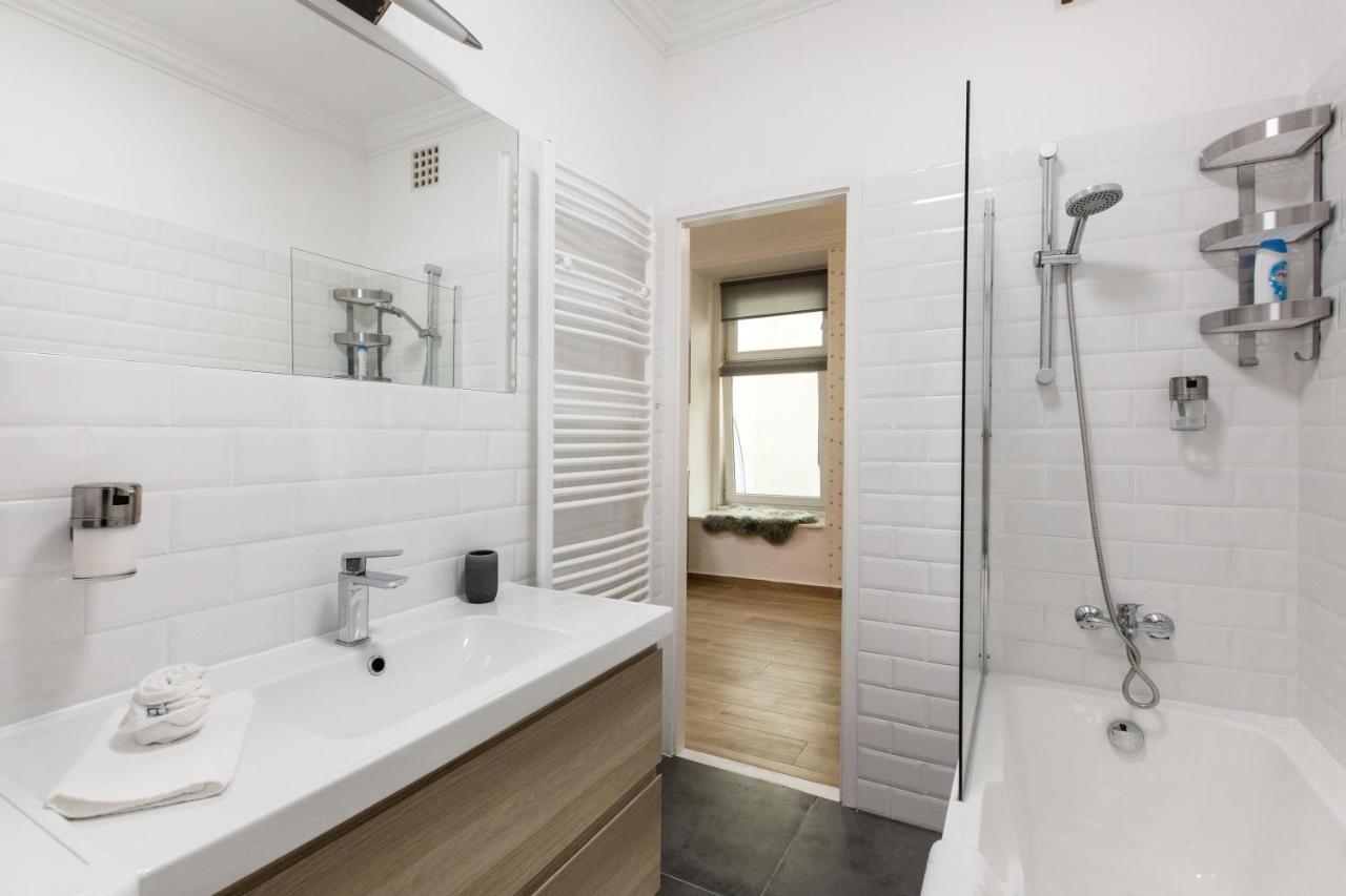 Ny7 Apartment In Downtown ブダペスト エクステリア 写真